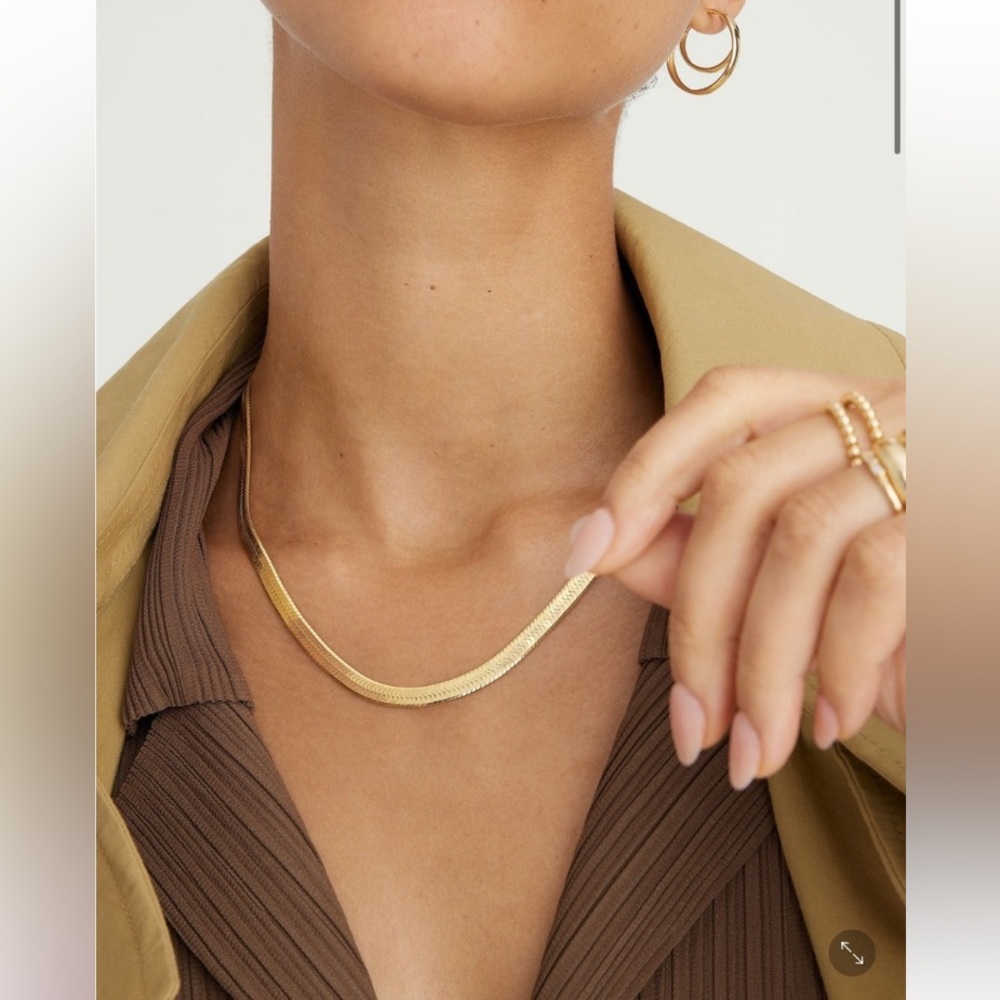 Mejuri Bold Herringbone Chain Necklace